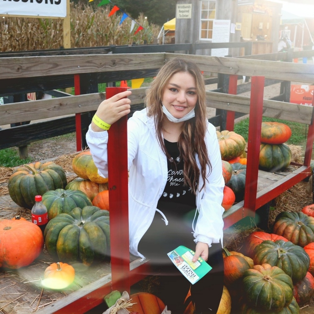 Meet your Posher, Alex